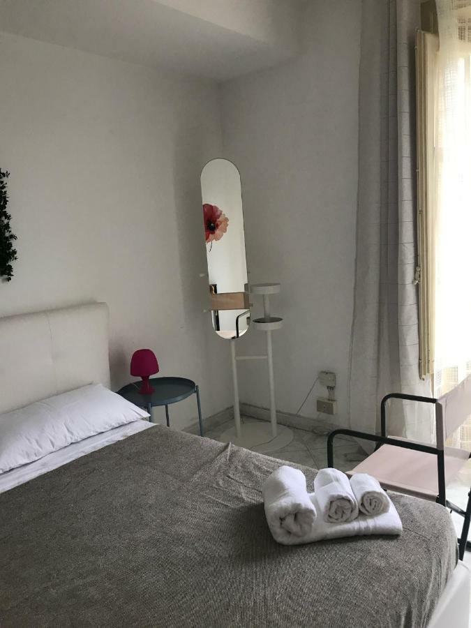 4 Passi Casa Vacanza Palermo Exterior foto